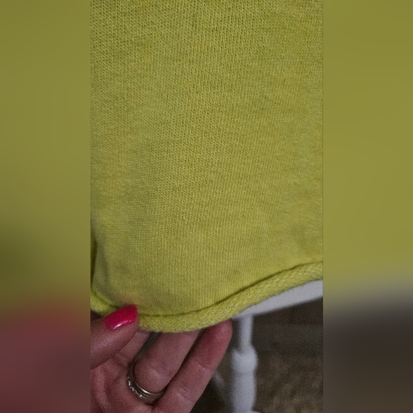 DICKIES Raw Hem Cropped Relaxed Fit Sweatshirt In Yellow Green Color.Size Medium - Picture 10 of 11